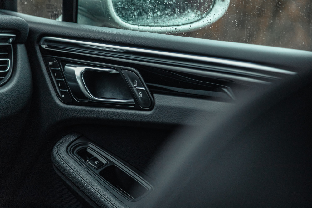 2024 Porsche Macan S
